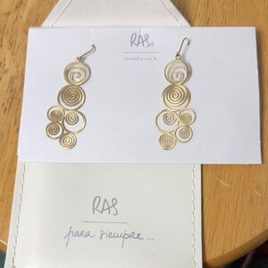 Ras Gold Spiral Cluster Dangle Earrings